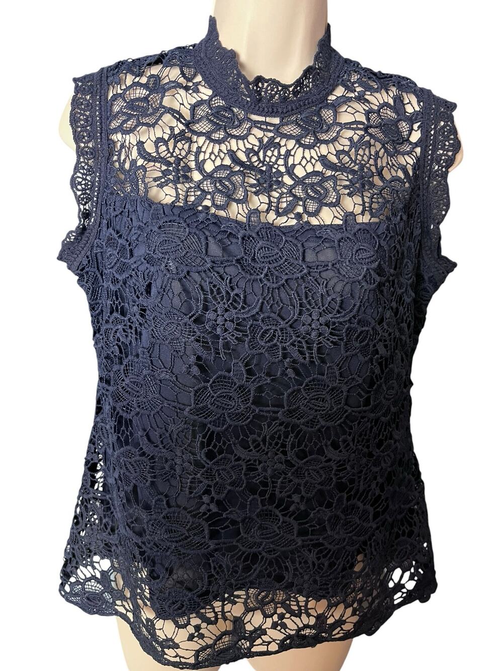 Nanette Nanette Lepore Top M Navy Floral Lace Sleeveless High Neck Gold Zip